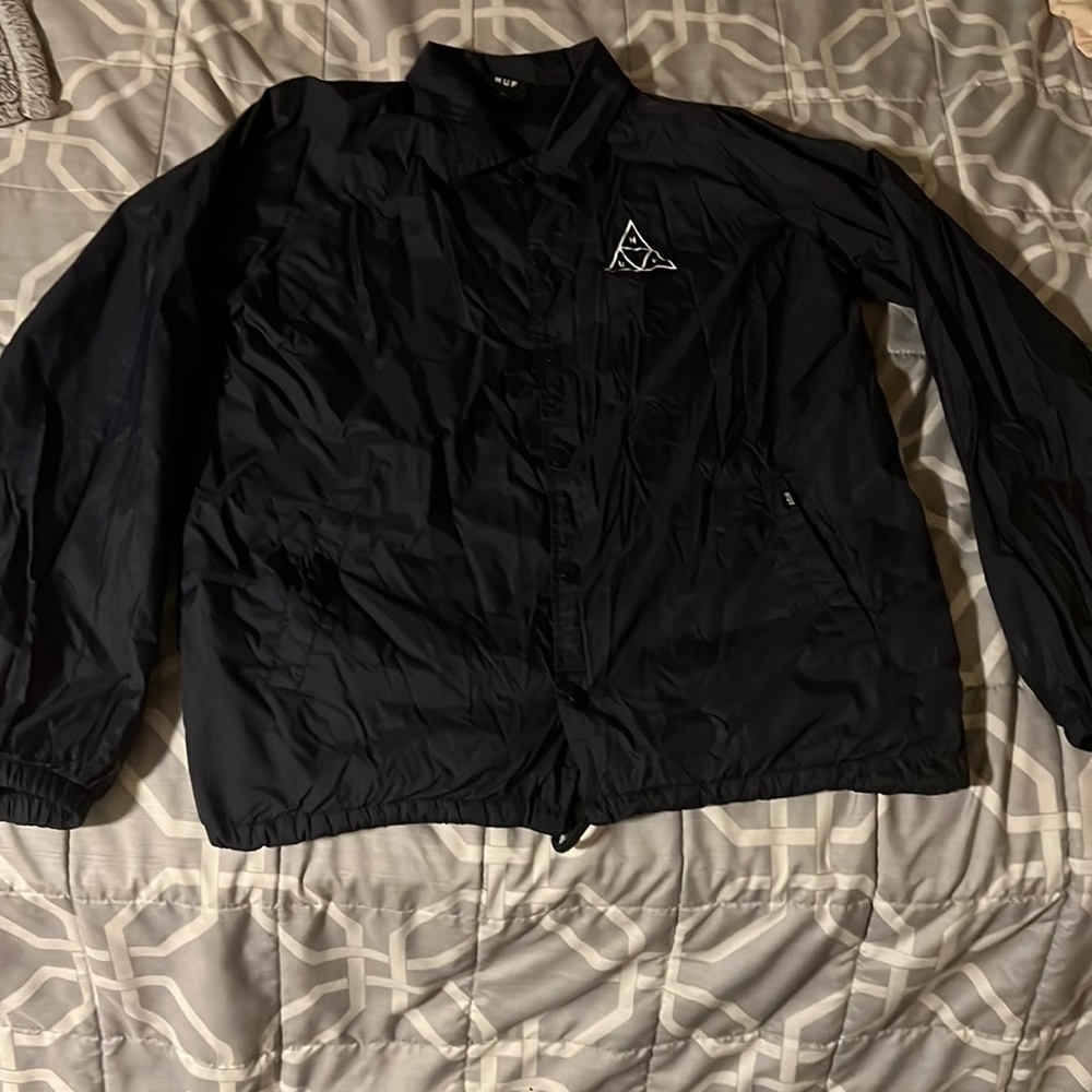 HUF Windbreaker Good condition, barely worn.